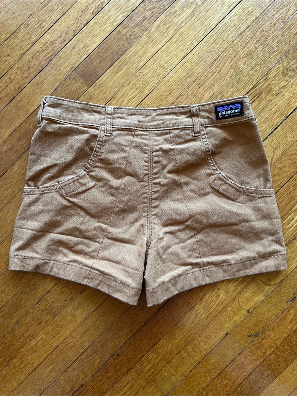 Patagonia Casual Women's Tan High-Rise Cotton Shorts - Picture 2 of 4